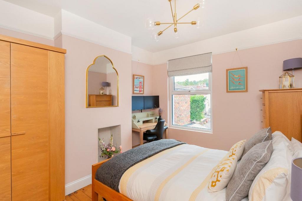 0 B4 RBN - Bedroom F.jpg