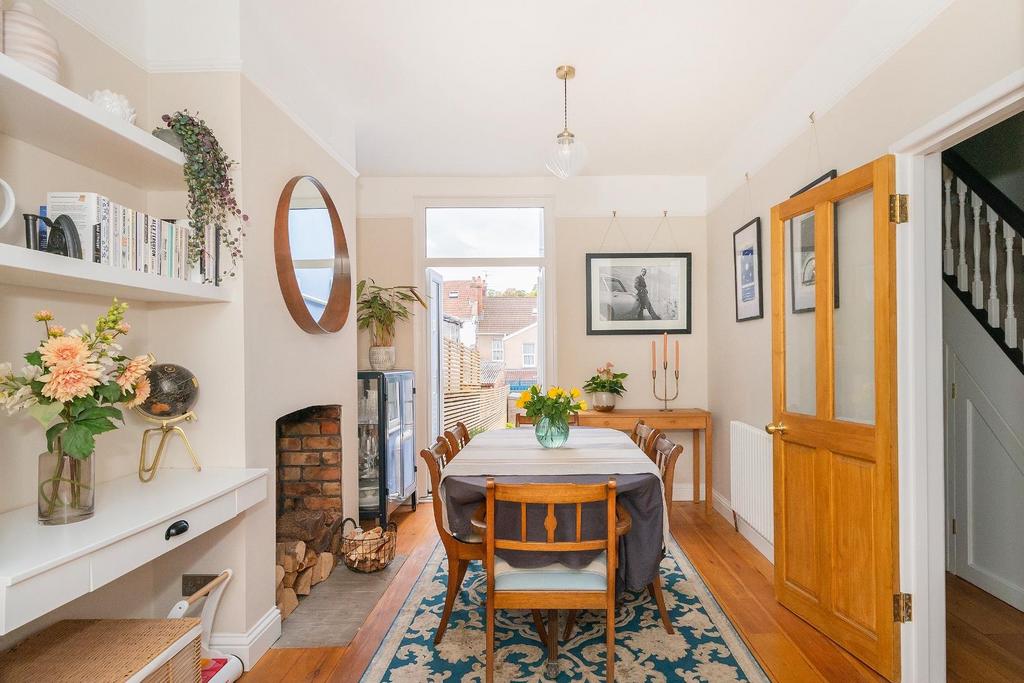 0 B4 RBN - Dining Room C.jpg