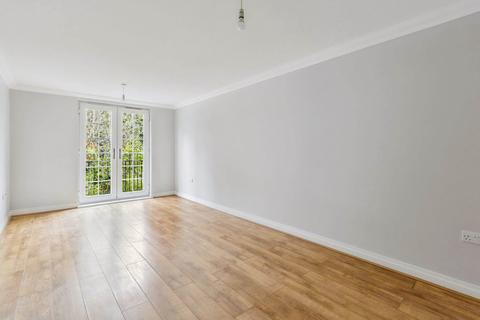 2 bedroom flat for sale, Mayfield Court, London Road, Bushey