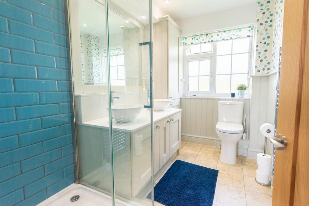 Bedroom One Ensuite
