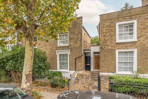 31 Brownlow Road, London, E8 4NS