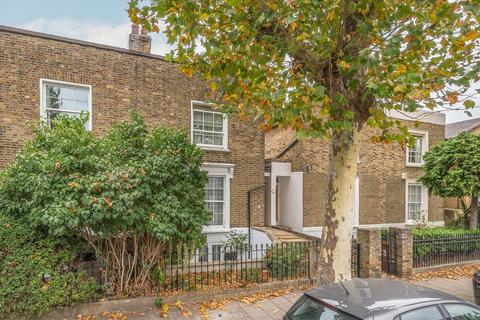 31 Brownlow Road, London, E8 4NS