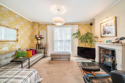 31 Brownlow Road, London, E8 4NS
