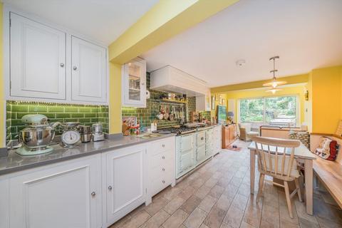 31 Brownlow Road, London, E8 4NS