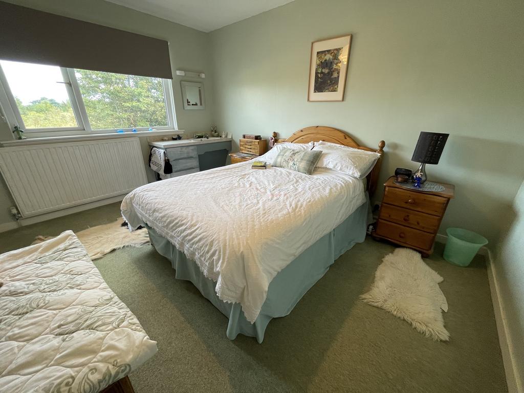 Bedroom 1a.JPG
