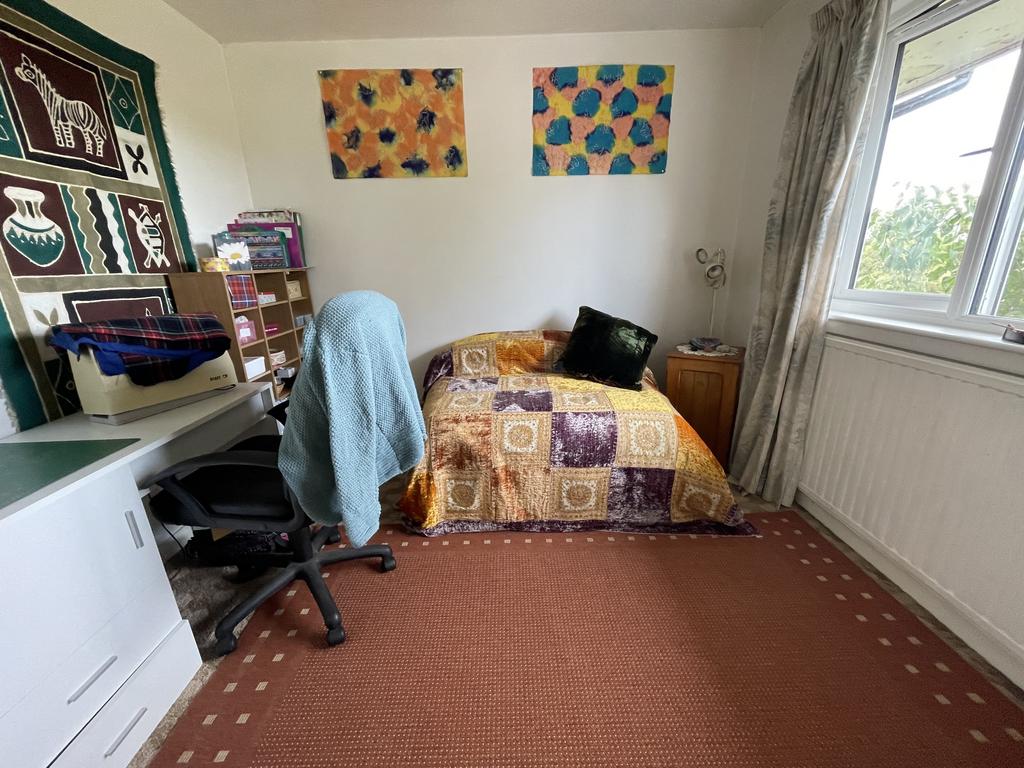 Bedroom 2a.JPG