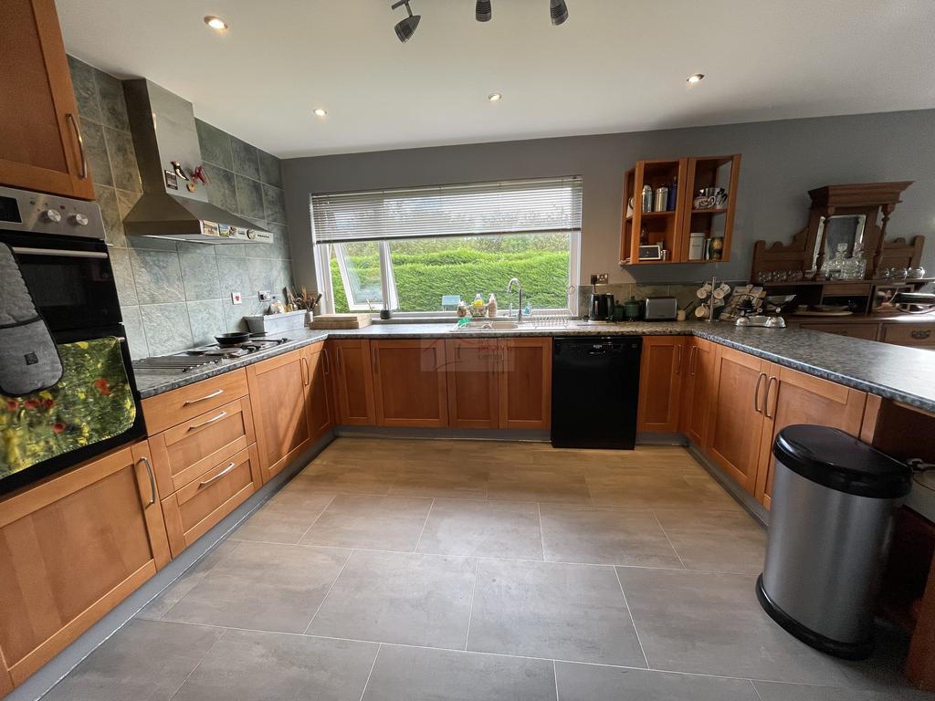 Kitchen .JPG
