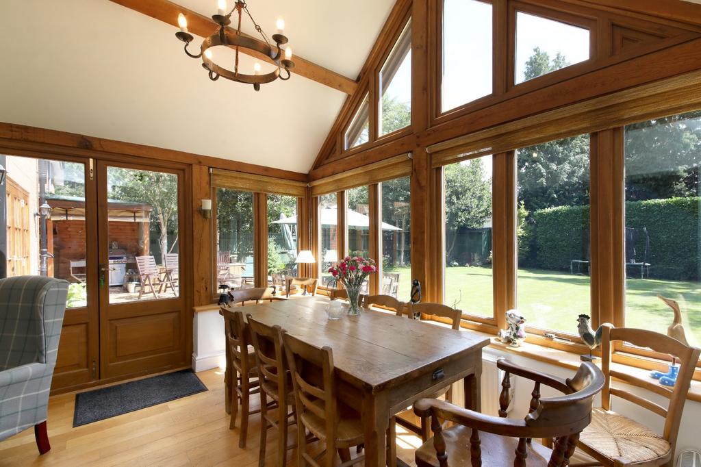 Dining/Family Room