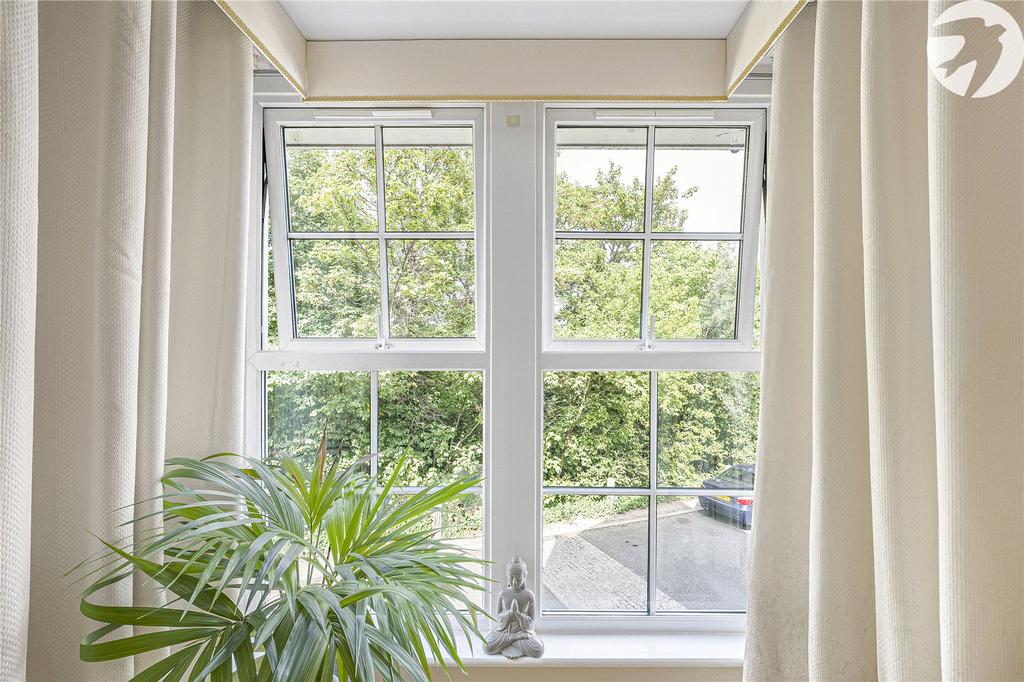 Front Bay Window
