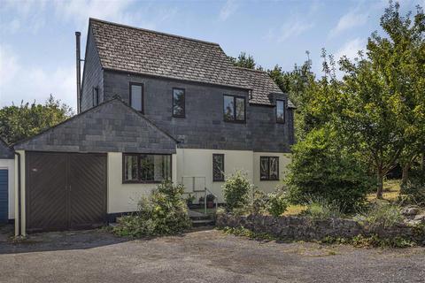 2 Riverside, Totnes, TQ9 5JB