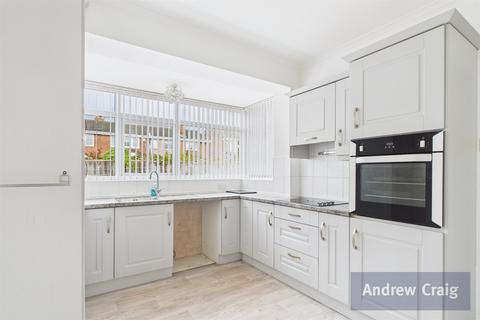 2 bedroom bungalow for sale, Temple Park Road, South Shields