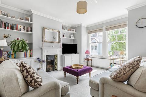 8c Treport Street, London, SW18 2BP