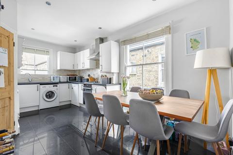 8c Treport Street, London, SW18 2BP