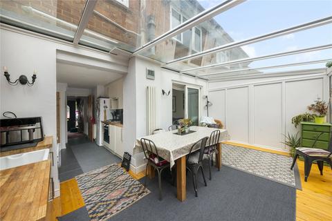 undefined, Sullivan Crescent, Uxbridge UB9