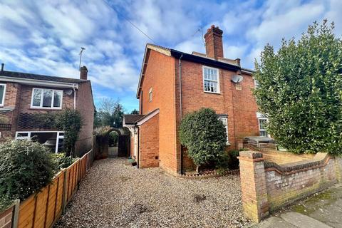 3 bedroom semi-detached house for sale, Forest Road, Crowthorne RG45