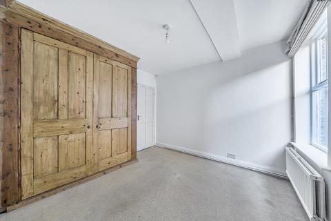 2 bedroom flat for sale, The Gardens, London, SE22