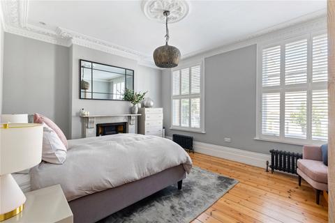 37 Romilly Road, London, N4 2QY