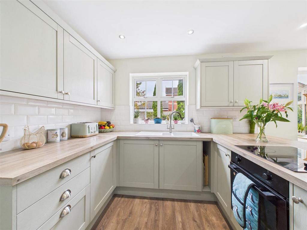 Dining kitchen