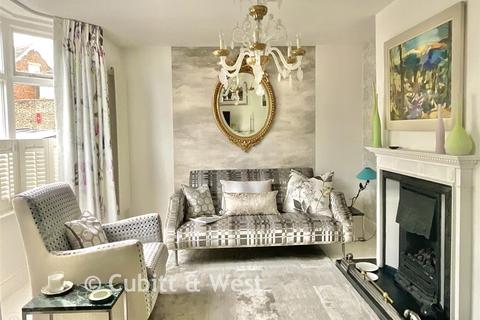 2 bedroom terraced house for sale, King Street, Arundel BN18