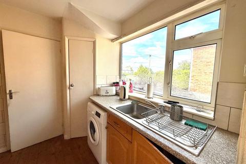 3 bedroom semi-detached house for sale, Forest Road, Binfield, RG42