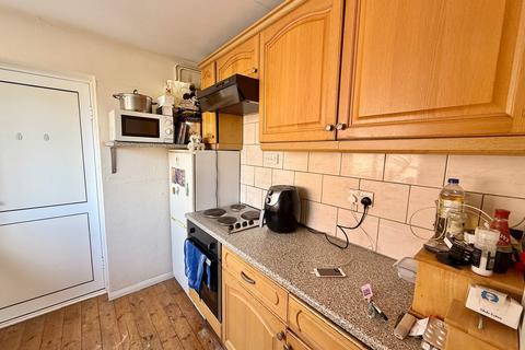 3 bedroom semi-detached house for sale, Forest Road, Binfield, RG42