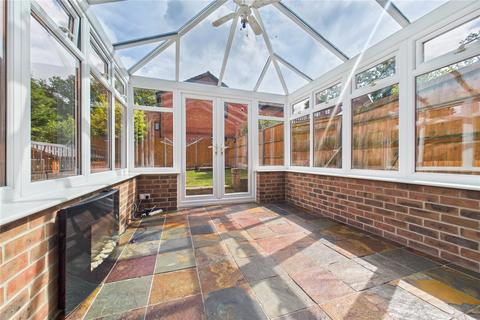 2 Kestrel Way, Burghfield Common, Reading, RG7 3XU