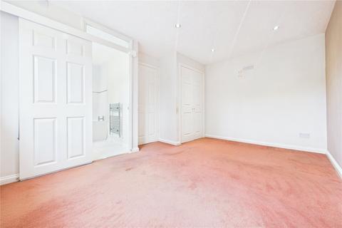 2 Kestrel Way, Burghfield Common, Reading, RG7 3XU