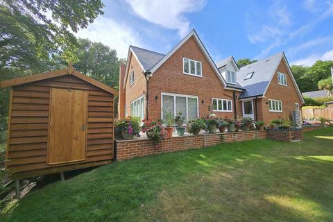4 bedroom detached house for sale, Off Penny Royal Road, Danbury
