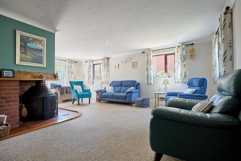 5 bedroom house for sale, Church Road, Harleston IP20