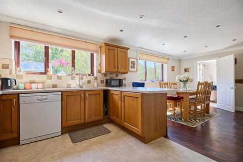 5 bedroom house for sale, Church Road, Harleston IP20