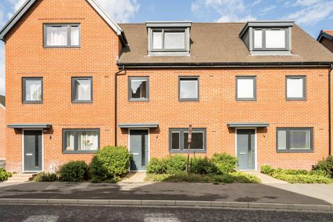 Curbridge Way, Curbridge, Hampshire, SO30