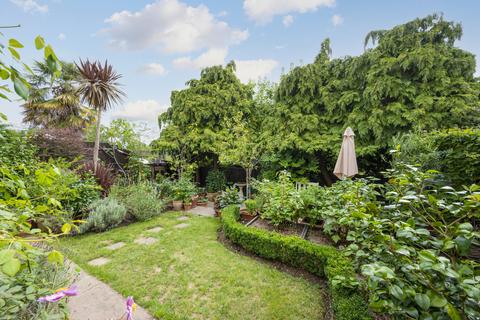 1 bedroom apartment for sale, Minstrel Gardens, Surbiton KT5