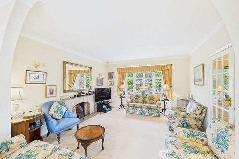 undefined, Gilhams Avenue, Banstead, SM7