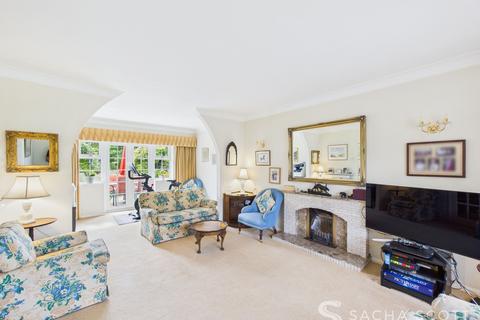 undefined, Gilhams Avenue, Banstead, SM7