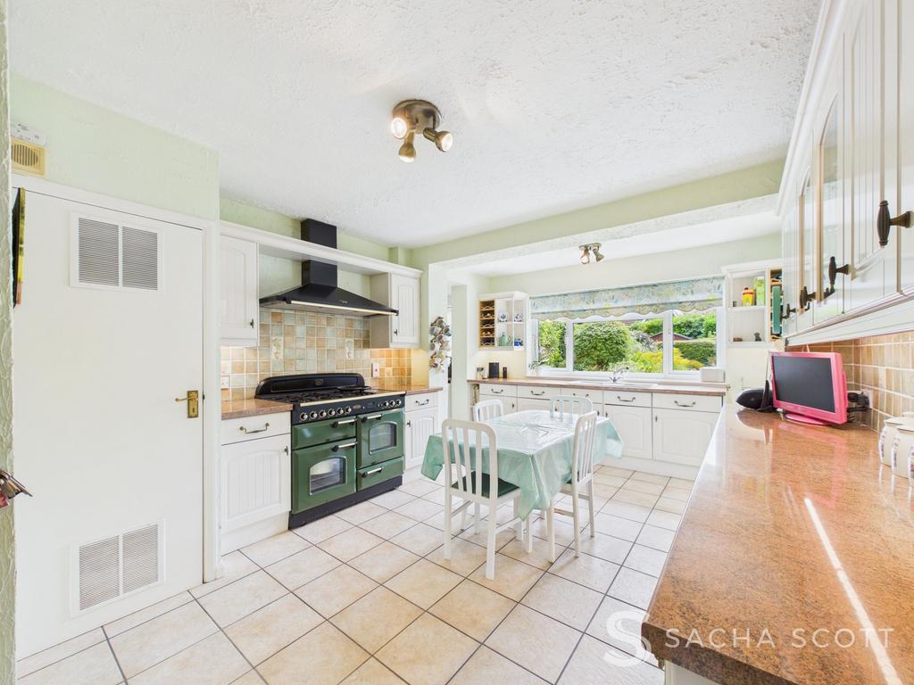 Kitchen / Breakfast Room