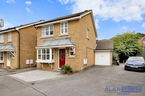 undefined, Kershaw Close, Hornchurch RM11