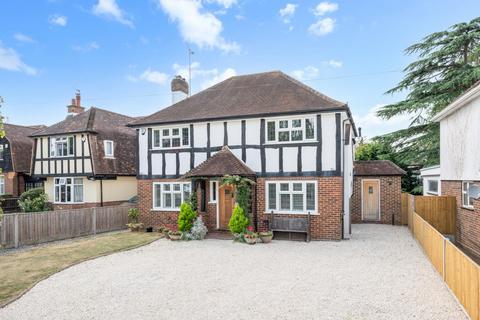 9 Purberry Grove, Epsom, KT17 1LU
