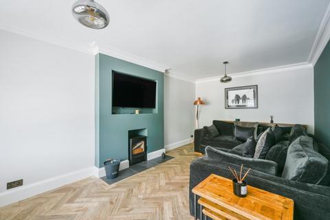 9 Purberry Grove, Epsom, KT17 1LU