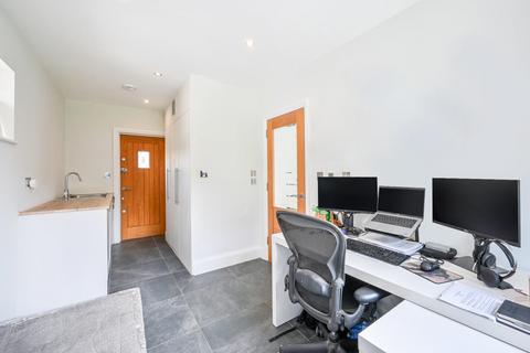 9 Purberry Grove, Epsom, KT17 1LU