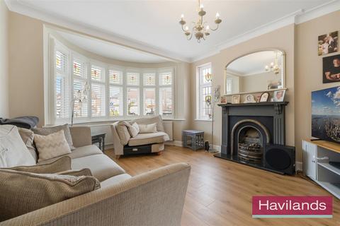 81 Halstead Road, London, N21 3DR