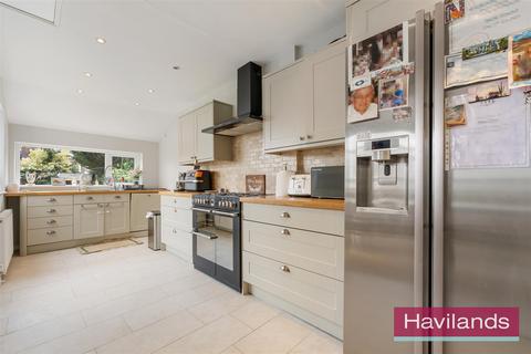 81 Halstead Road, London, N21 3DR