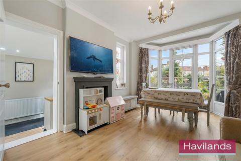 81 Halstead Road, London, N21 3DR