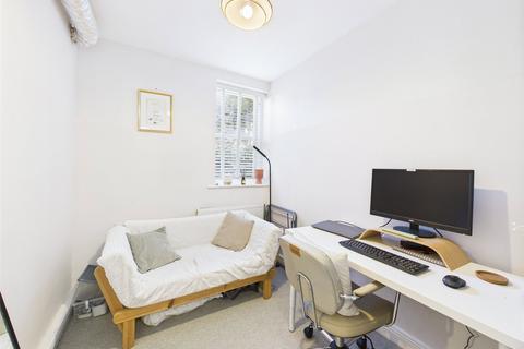 2 bedroom apartment for sale, Sydenham Road North, Cheltenham, Gloucestershire, GL52
