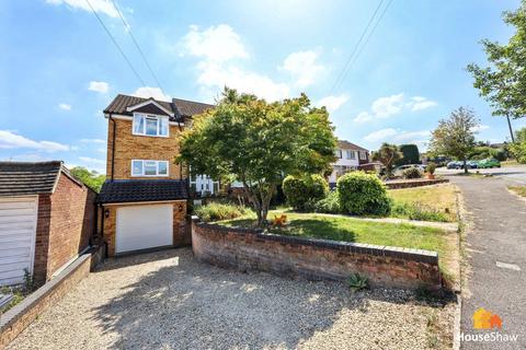 undefined, 2 Properties in 1! Telford Way, High Wycombe, HP13 5ED