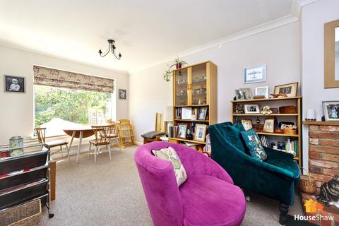 undefined, 2 Properties in 1! Telford Way, High Wycombe, HP13 5ED