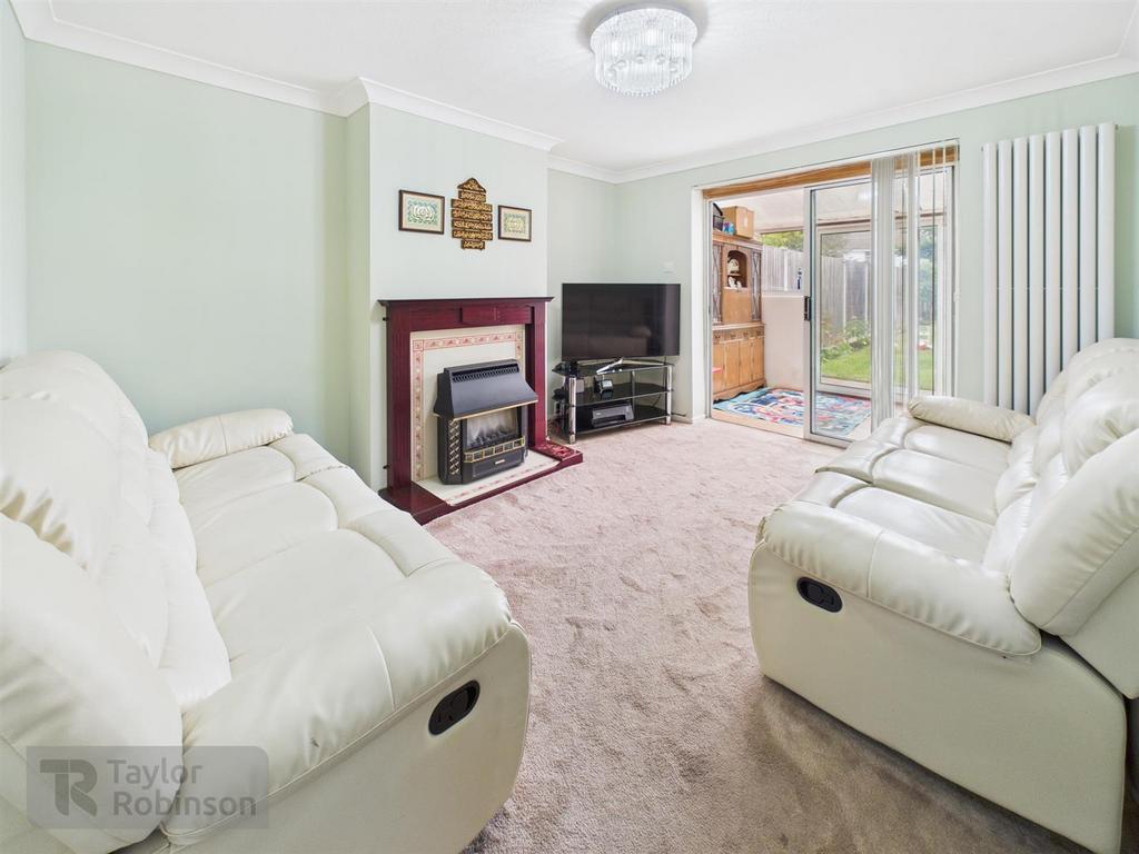 CAM02600 G0-PR0545-STILL012.jpg