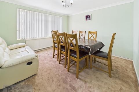 undefined, Jordans Crescent, Langley Green, Crawley