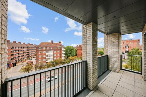 2 bedroom apartment to rent, Emperor Point, Woodberry Down, London, N4