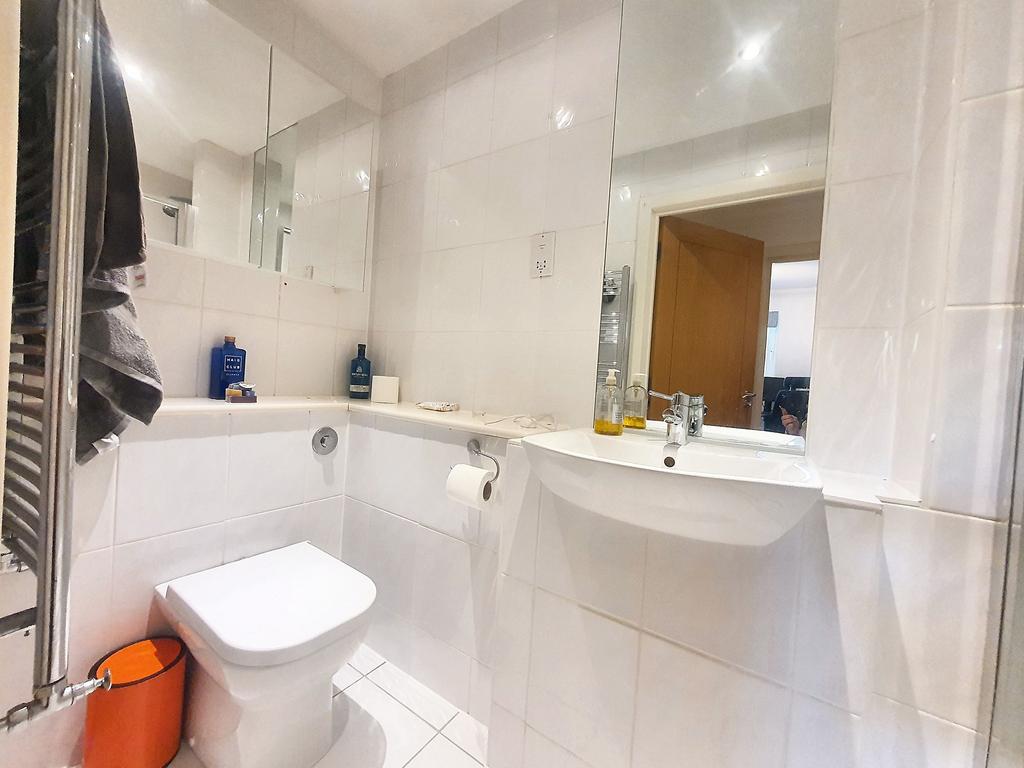 Main Bathroom