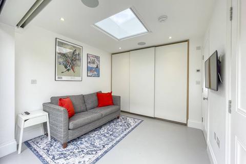 undefined, Aston Road, Wimbledon, London, SW20